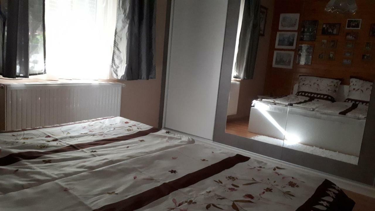 Feher Rozsa Apartman Сержегтомай Екстер'єр фото